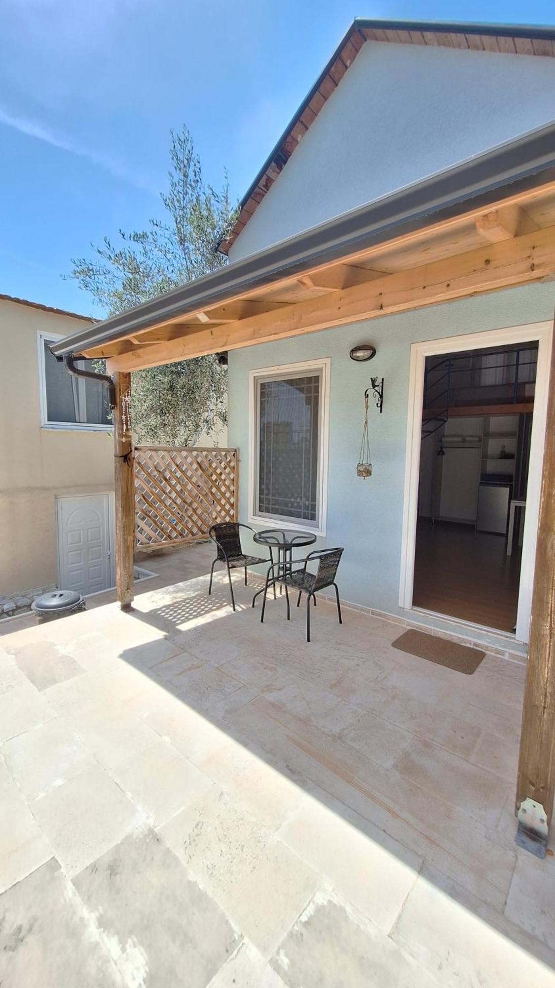 Tonea'S Houses Himare Rom bilde