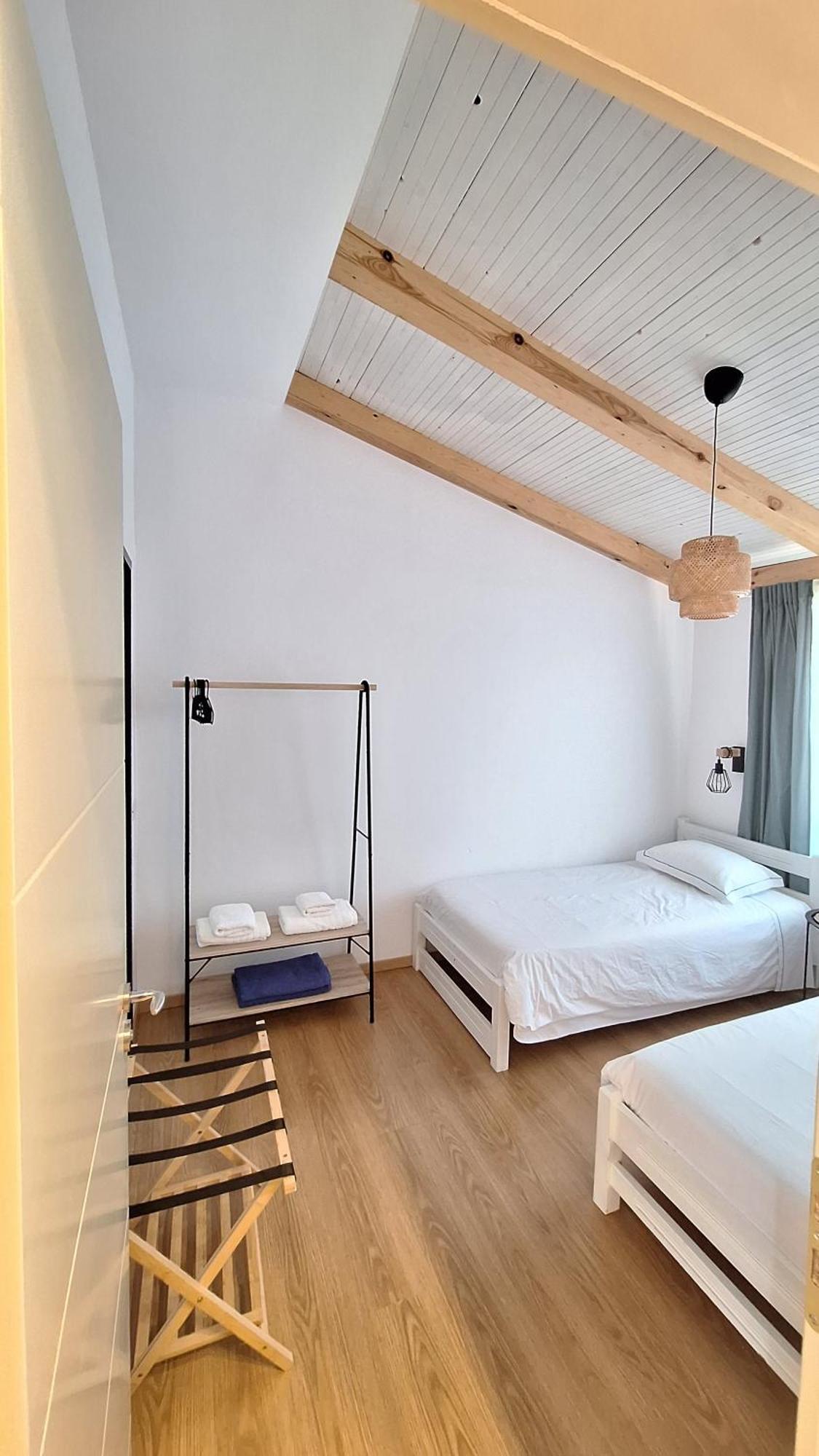 Tonea'S Houses Himare Rom bilde
